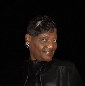 Meet your Posher, Roslyn